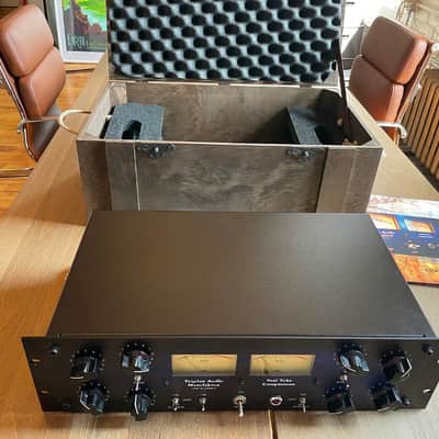 Tegeler Audio  VCT Compressor  2021  Blue image 2