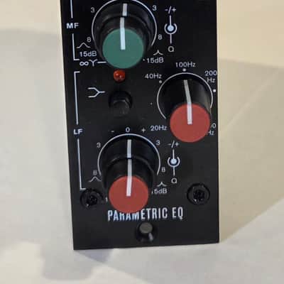dbx 530 500 Series Parametric EQ Module - Black image 2