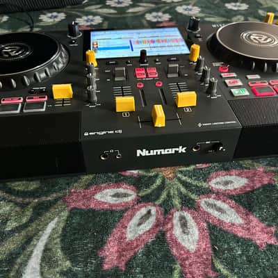 Numark Mixstream Pro+ 2-Channel Standalone Streaming DJ Console 2023 - Present - Black image 2