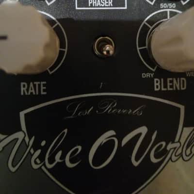 Keeley Vibe-o-verb reverb + modulations image 9
