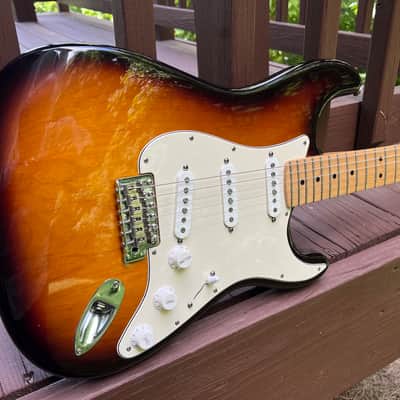 Fender American Special Stratocaster 2011 - Sunburst image 4