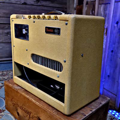 Fender Blues Junior Limited Edition 15-Watt 1x12" Guitar Combo - Tweed - w/ Upgraded Speaker image 11