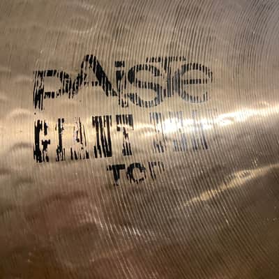 Paiste Giant Beat 15” Top hi hat cymbal 897 grams - Brilliant image 2