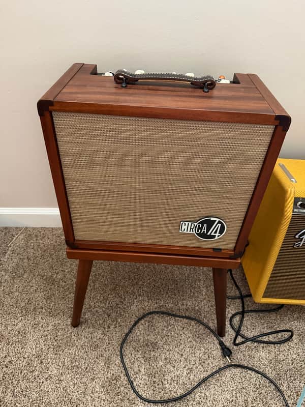 Taylor Circa 74 2-Channel 150-Watt 1x10" Acoustic Guitar / Vocal Combo 2024 - Present - Natural Mahogany image 1