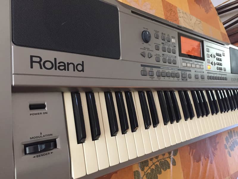 Roland EXR-3 61-Key Interactive Arranger image 1