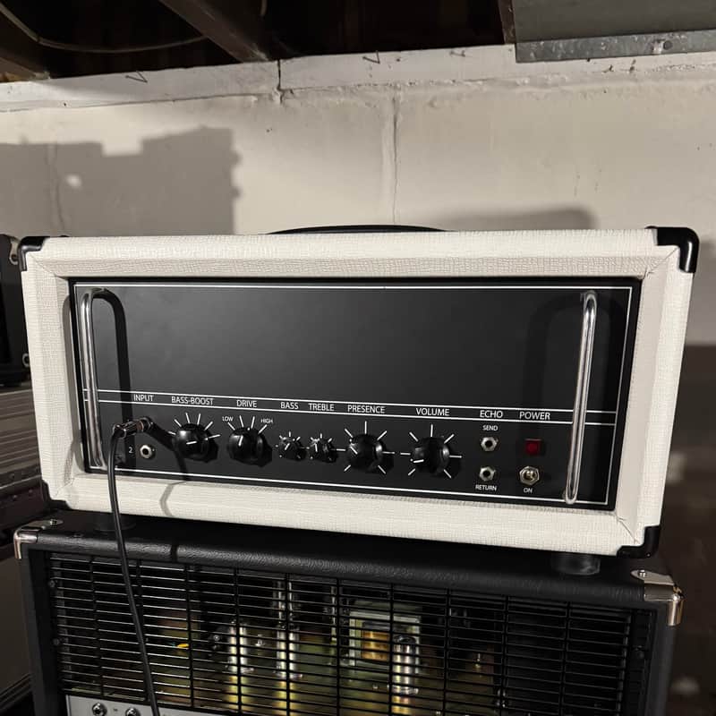 Hilbish Matamp GT120 Clone with Mercury Magnetics - White image 1