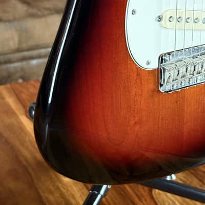Fender American Standard Stratocaster MN 3-Color Sunburst - 60th Anniversary - incl. Case image 5