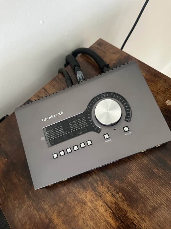 Universal Audio Apollo x4 QUAD Heritage Edition Thunderbolt 3 Audio Interface