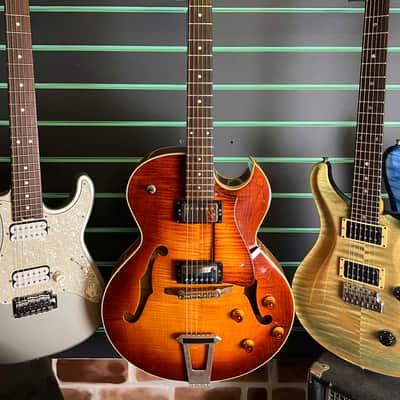 Heritage H575 Autumn Sunburst 1995 Archtop Hollow Body Jazz Guitar image 2