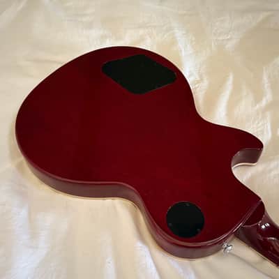 2021 Gibson Les Paul Classic - Translucent Cherry - Free Pro Setup image 9