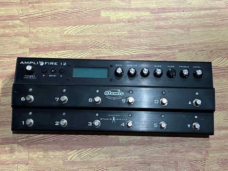 Immagine Atomic AmpliFIRE 12 2010s - Black - 1