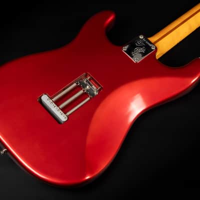 2005 Fender Artist Series Eric Johnson Signature Stratocaster with Maple Fretboard - Candy Apple Red | USA First Production Year Collector's Condition Quartersawn Maple Neck 3.38kg | OHSC image 13