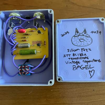 Bagel BC183A Silicon 'Fuzz Face' 2025 - Wood Grain image 1