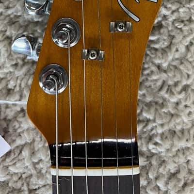 Fender Chrissie Hynde Telecaster®, Rosewood Fingerboard, Ice Blue Metallic - MIM image 4