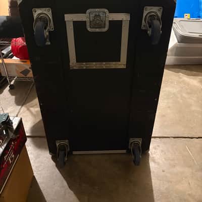 Ampeg SVT-610HLF Classic Series 600-Watt 6x10" Bass Speaker Cabinet 2007 - Present - Black image 6