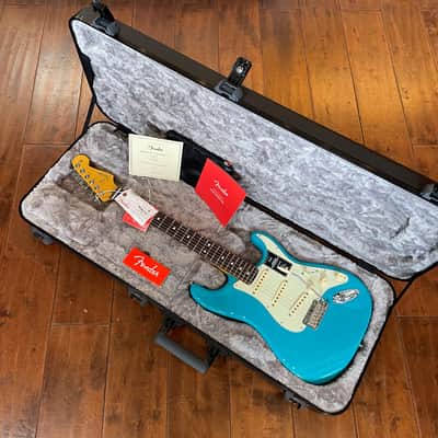 Fender American Professional II Stratocaster RW Miami Blue 7lbs, 12oz US210050022 image 1