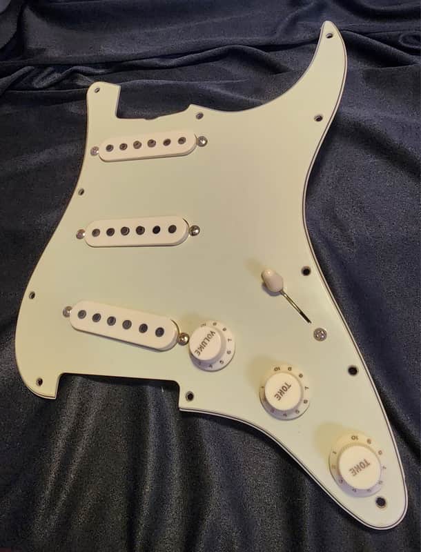 Fender Custom Shop Handwound late 60's Strat Pre-wired pickguard (2018) - Pickups: Grey Bottoms / Pickguard: Light Mint Green image 1