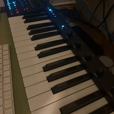 Elektron Digitone Keys 37-key Digital FM Synthesizer 2019 - Present - Black