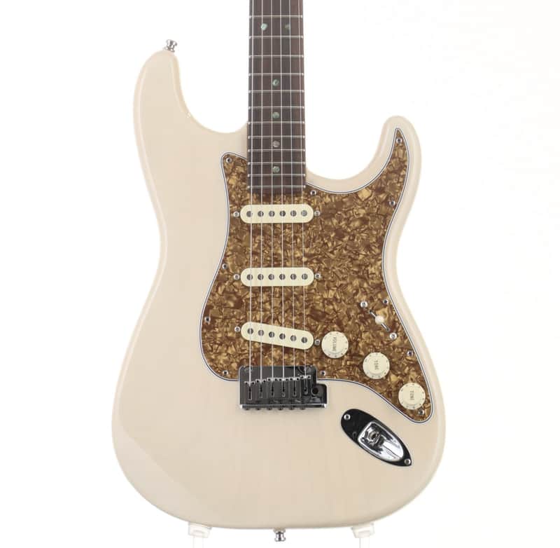 Fender American Deluxe Stratocaster 1999 - 2003 | Reverb Canada