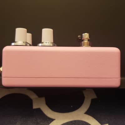 Fender Hello Kitty Fuzz 2024 - Present - Pink image 5