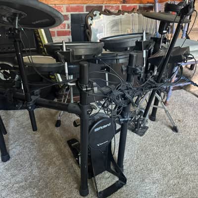 Roland TD-17KV-S W/Pearl Throne & Hi-Hat Stand Vic Firth Headphones image 8