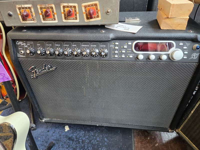 Fender Cyber Twin SE Amplifier image 1