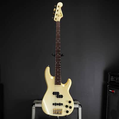 Fender PJR65 Late 80's Aged White Bass image 4