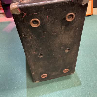 Ampeg  V-4 Cabinet image 6