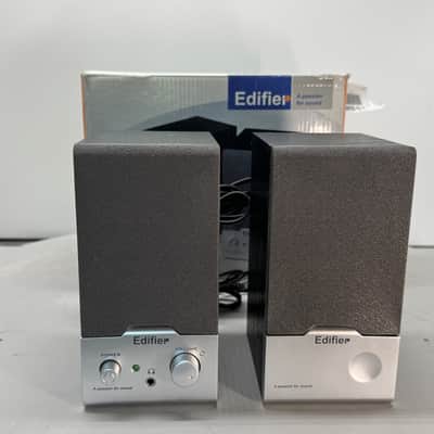 Edifier R18 Bookshelf Speakers 2.0 Stereo Active Passive Multimedia Speaker Set image 2
