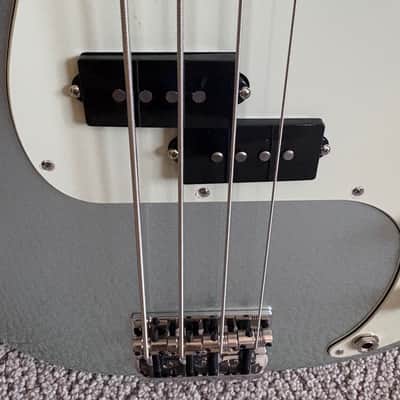 Fender American Professional Precision 2 2026 - Mystic Surf image 3