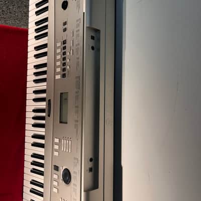Yamaha YPG235 Portable Grand Piano image 11