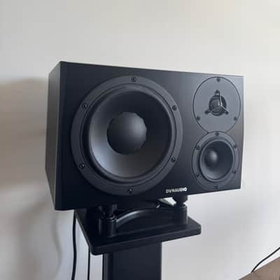 Dynaudio LYD 48 3-Way Active Studio Monitor Pair imagen 3