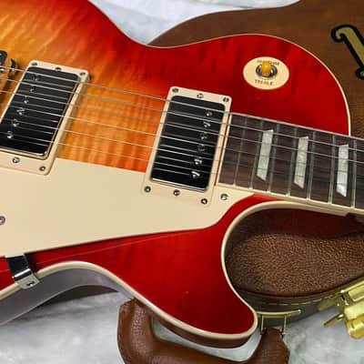 NEW ! Gibson Les Paul Standard '50s - Heritage Cherry Sunburst - Only 9 lbs - Authorized Dealer - G07257 image 2