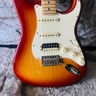 Fender American Professional Stratocaster HSS Shawbucker with Maple Fretboard 2017 - 2019 - Sienna Sunburst image 23
