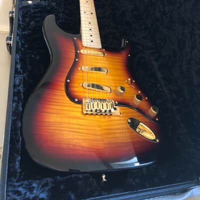 Fender Masterbuilt "Ukrainian" Stratocaster by Yuriy Shishkov image 3