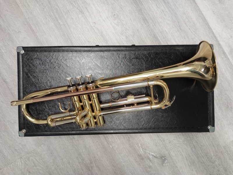 Castle New York Band Instruments Scholastic Bb Trumpet image 1