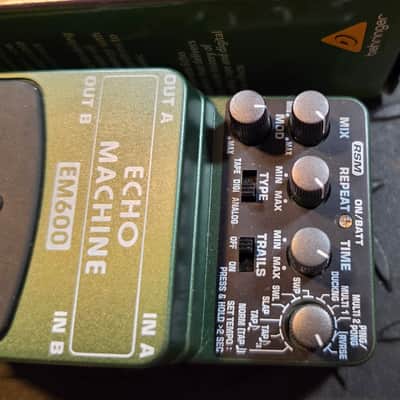 Behringer EM600 Echo Machine Delay Pedal 2010s - Standard imagen 3