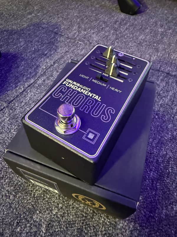 Walrus Audio Fundamental Chorus