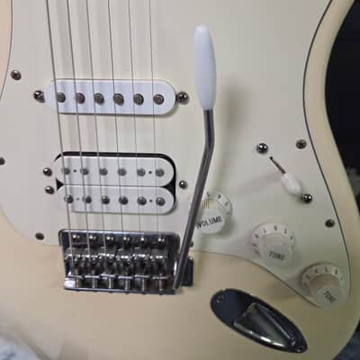 2000 Fender Mexico Olympic White SSH Strat Upgraded USA Trem Whammy Bridge Pro Setup New Strings Brand New Fender Gigbag image 3