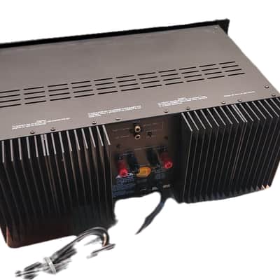 ADCOM GFA-555 Power Amplifier - 1980s - Rack Mountable image 16