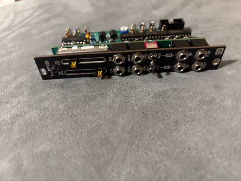 Synthrotek DLY 2010s - Black Eurorack