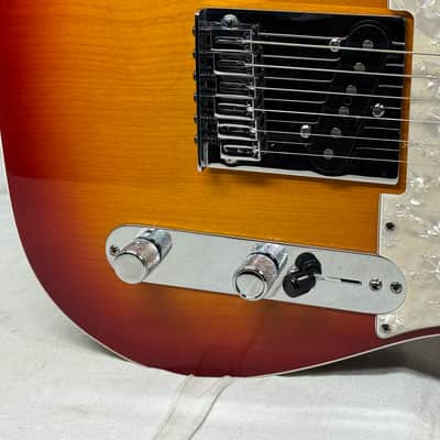 Fender American Deluxe Telecaster Guitar with Case 2008 - Aged Cherry Sunburst / Rosewood fingerboard image 7