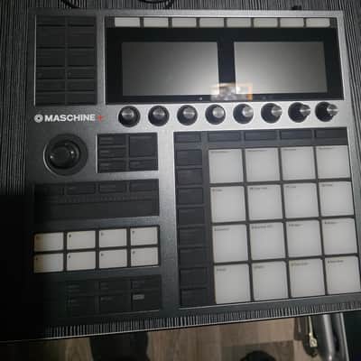 Native Instruments Maschine Plus Standalone Production System image 5