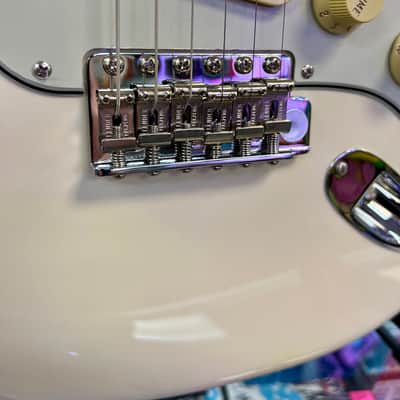 Fender American Vintage II 1961 Stratocaster®, Rosewood Fingerboard, Olympic White image 7