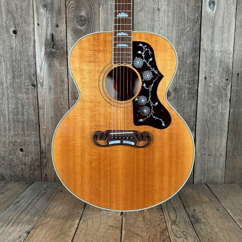 Gibson Standard J-200