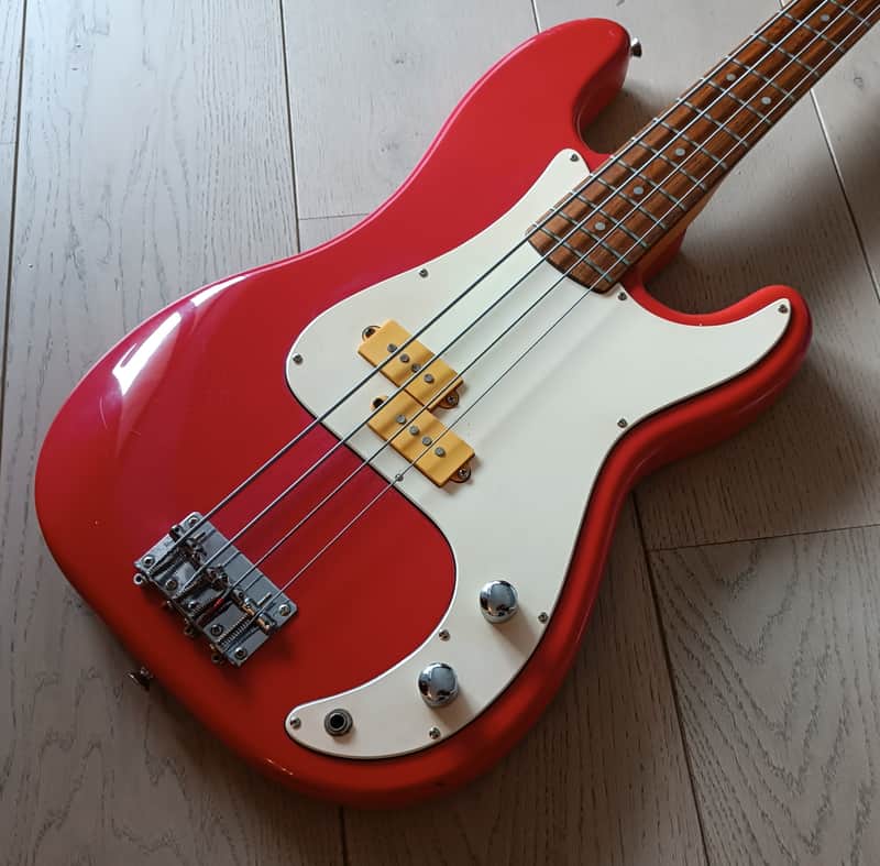 Sunn Fender Mustang Bass 1980s - Red image 1