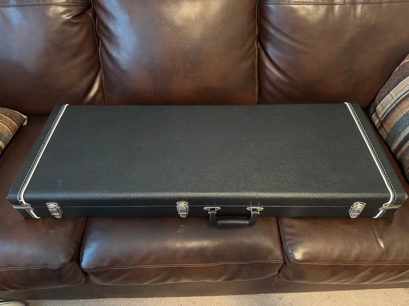 PRS Multi-Fit Hard Guitar Case - Black Tolex / Black Interior