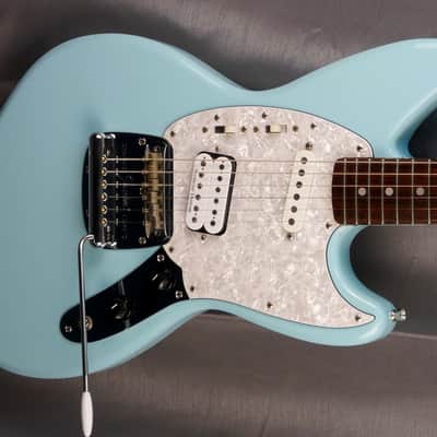 VIDEO- FENDER Jag-Stang JAG-70 2004 - SBL Sonic Blue - Japan Import image 3