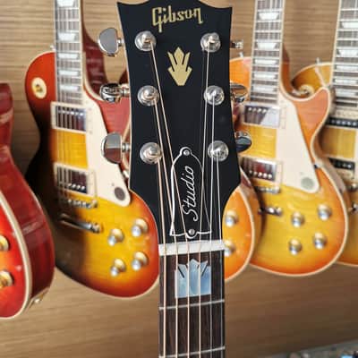 Gibson SJ-200 Studio Rosewood 2022 - Rosewood Burst image 3
