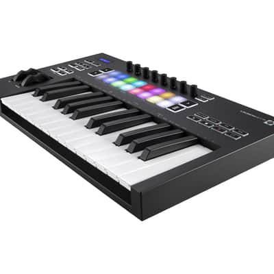Novation Launchkey 25 Mk3 MIDI Controller [USED] image 3